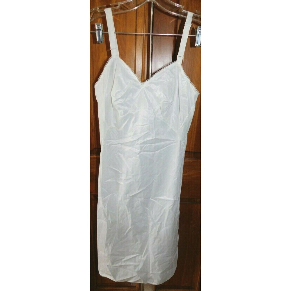 VINTAGE BARONET Lingerie LACE Bodice White FULL SLIP Size 32 Average Nylon